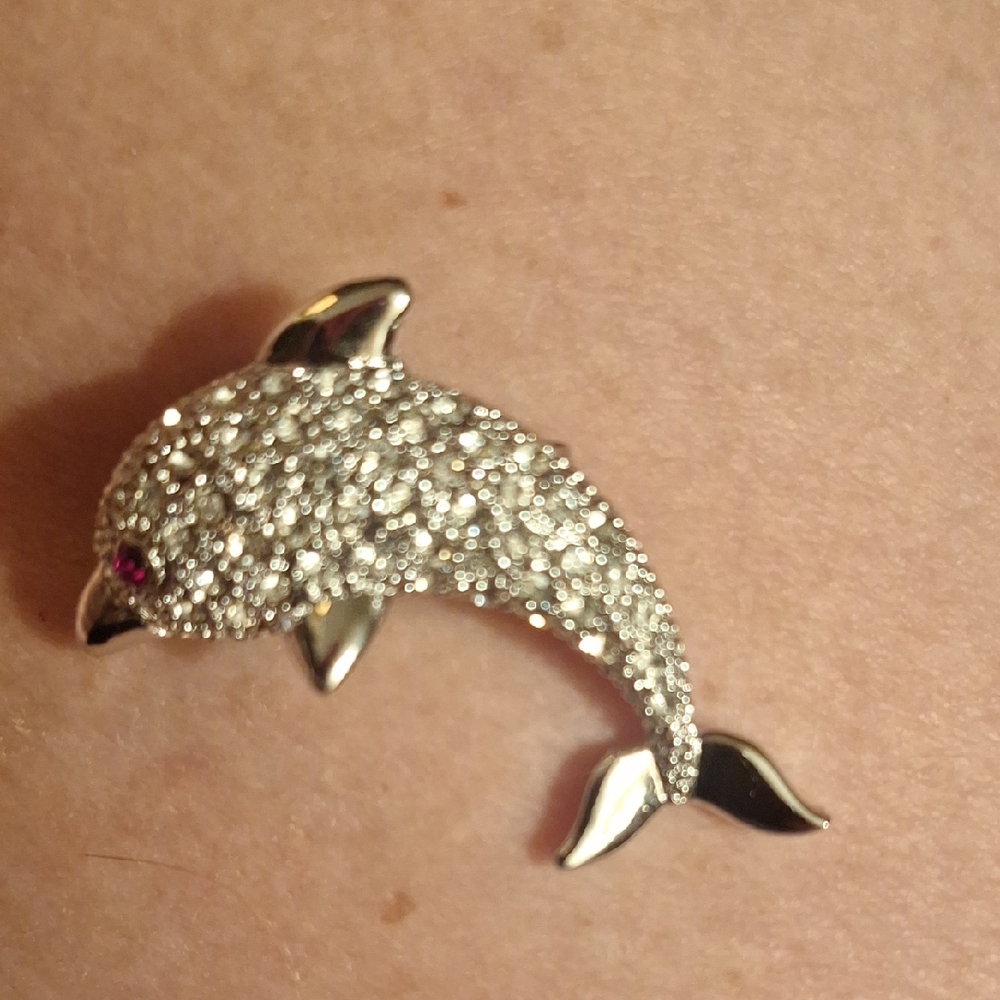Sparkling Silver Dolphin Brooch
